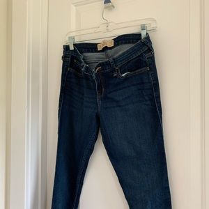 Hollister Super Skinny 11, Darker Wash